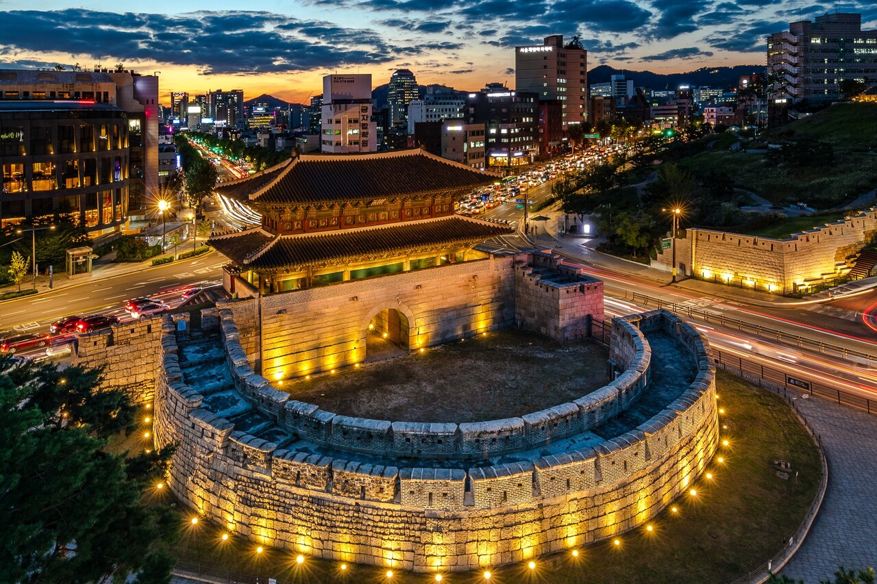“외국인이 사랑하는 서울 거리 BEST 5” 한국의 미가 살아있는 서울 길 추천